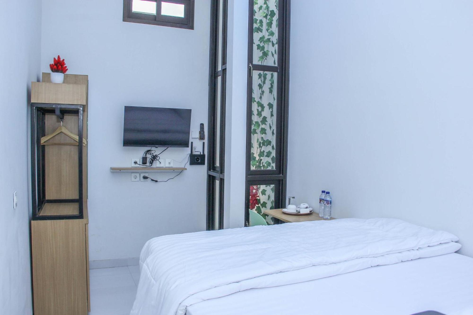 Laswi Syariah Guest House Bandung Extérieur photo