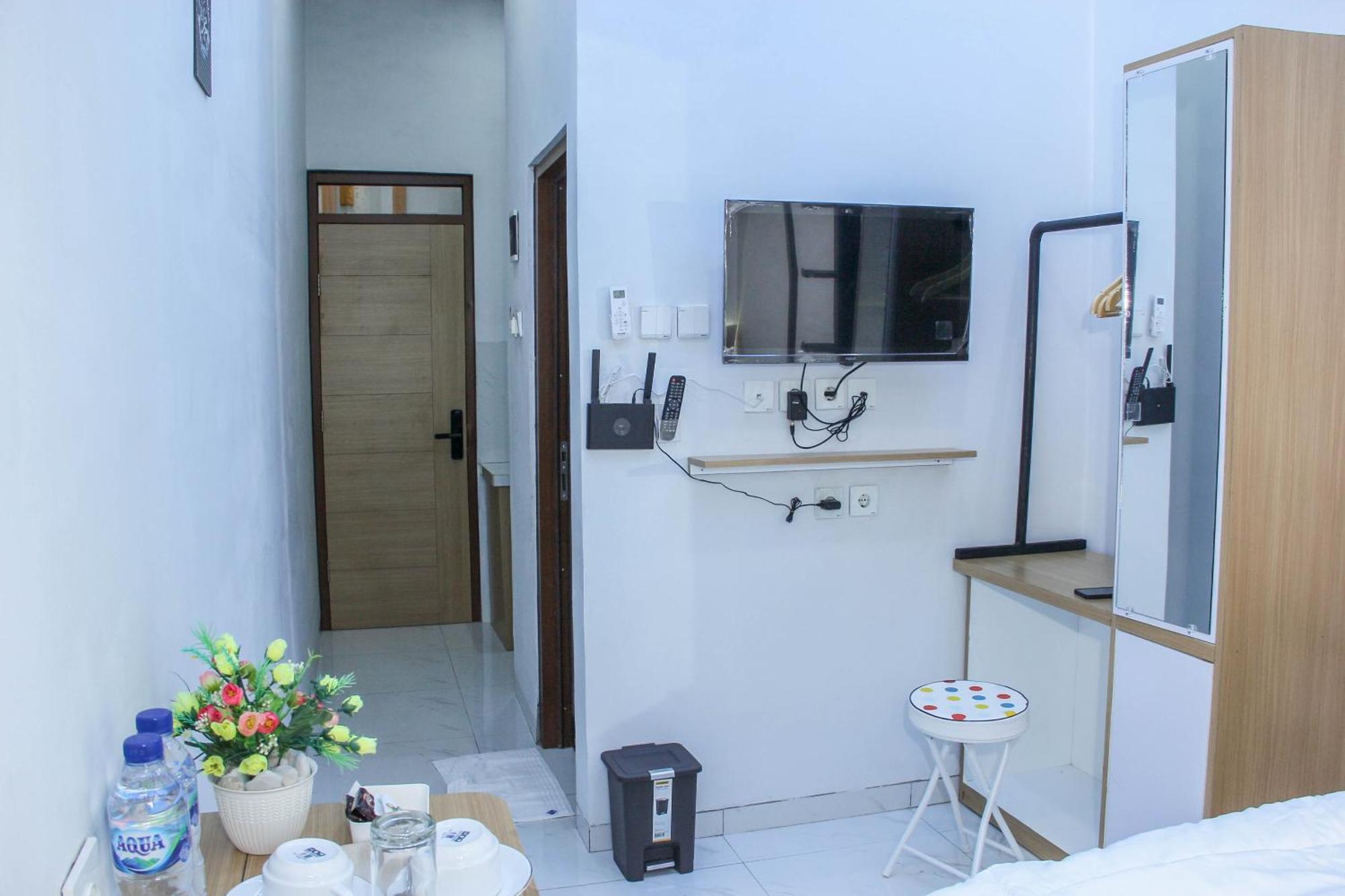 Laswi Syariah Guest House Bandung Extérieur photo